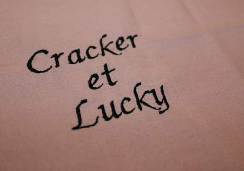Broderie sur tapis en coton